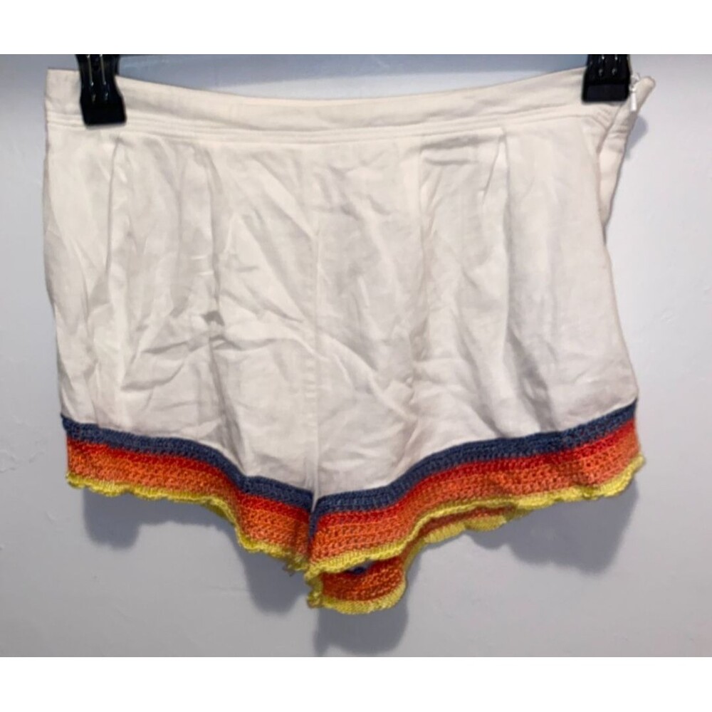 Free People Shorts Women's Sz 4 White rainbow crochet trim fire linen cotton